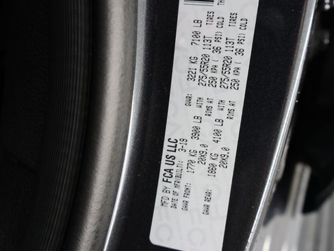 Used 2019 RAM 1500 Laramie AWD/4WD image 73