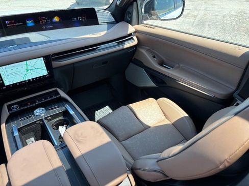 New 2026 Lincoln Navigator L Black Label AWD/4WD image 14