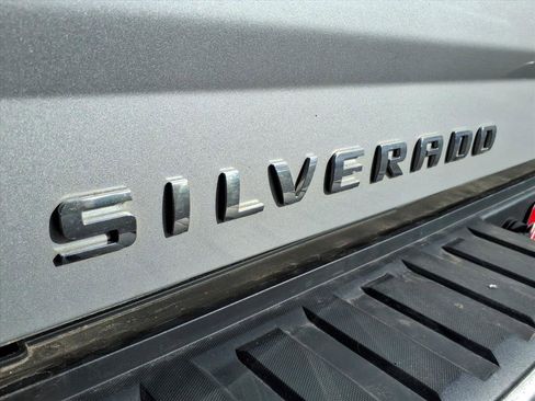 Used 2018 Chevrolet Silverado 1500 LT w/ All Star Edition image 4