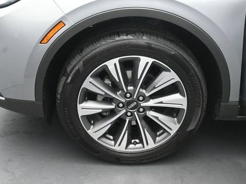 Certified 2022 Lincoln Corsair Reserve w/ Elements Package FWD image 36