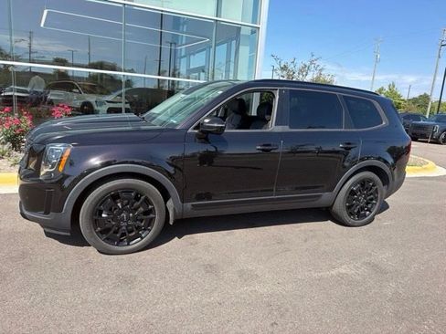 Used 2022 Kia Telluride SX w/ Nightfall Edition Package AWD/4WD image 15