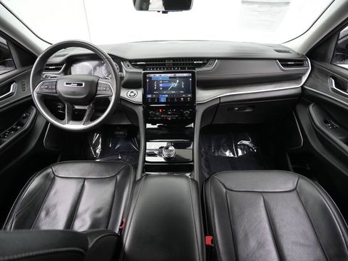 Used 2023 Jeep Grand Cherokee L Limited w/ Luxury Tech Group II image 38