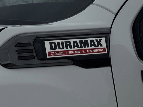 Used 2024 GMC Sierra 2500 AT4 w/ AT4 Preferred Package image 10