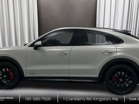 Used 2021 Porsche Cayenne GTS image 8