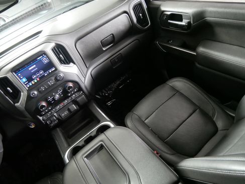 Certified 2019 Chevrolet Silverado 1500 LTZ w/ LTZ Convenience Package image 11