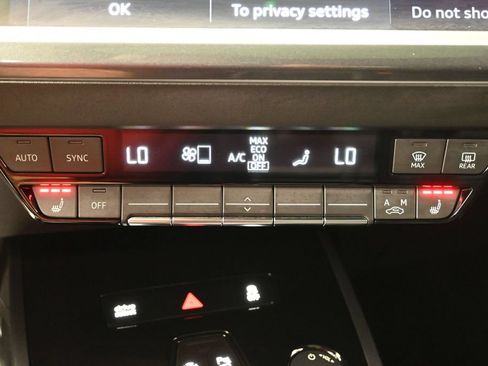 Used 2024 Audi Q4 e-tron Premium Plus w/ Premium Plus AWD/4WD image 27