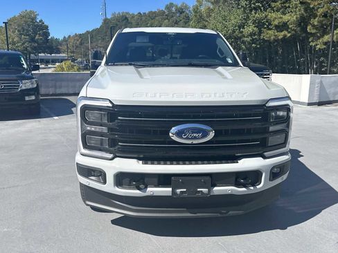 Used 2025 Ford F350 Platinum image 2