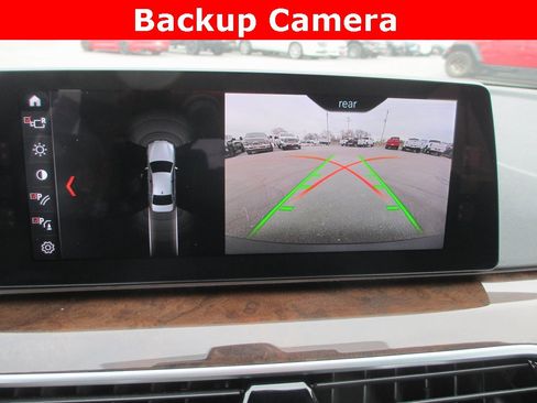 Used 2017 BMW 530i xDrive image 14