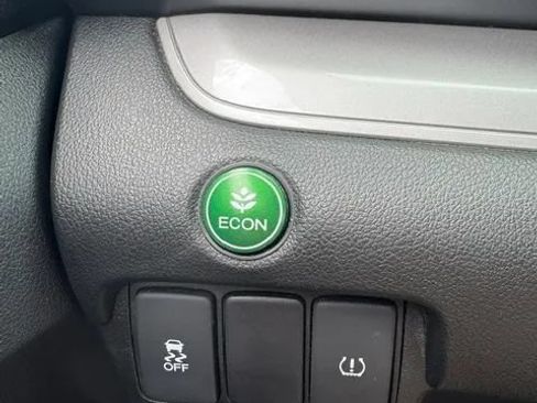 Used 2015 Honda CR-V LX image 14