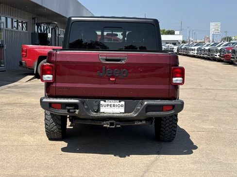 Used 2022 Jeep Gladiator Sport AWD/4WD image 4