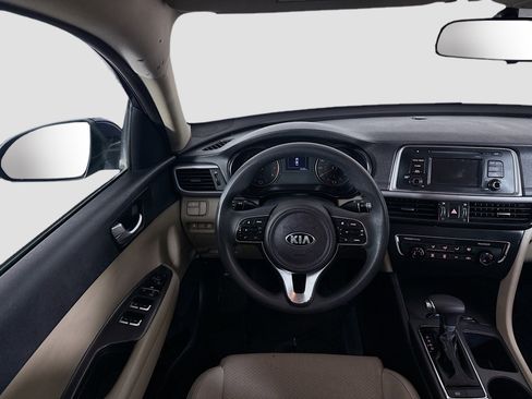 Used 2016 Kia Optima LX image 17