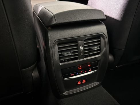 Used 2026 BMW 330i Sedan RWD image 31