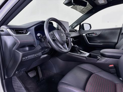 Used 2023 Toyota RAV4 XSE AWD/4WD image 9