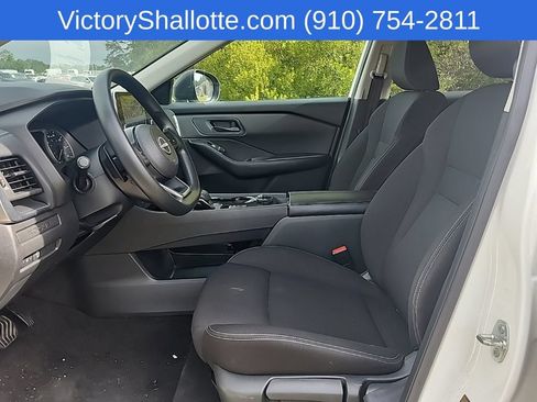 Used 2024 Nissan Rogue S AWD/4WD image 17