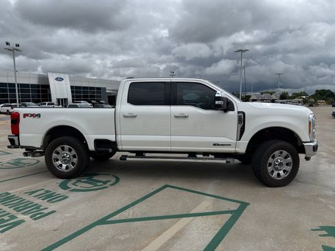 Used 2023 Ford F250 Lariat w/ Tow Technology Package AWD/4WD image 2