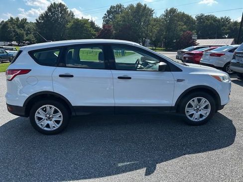 Used 2013 Ford Escape S image 3