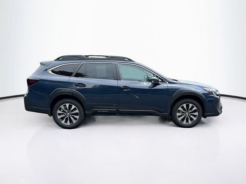 Certified 2025 Subaru Outback Limited AWD/4WD image 10