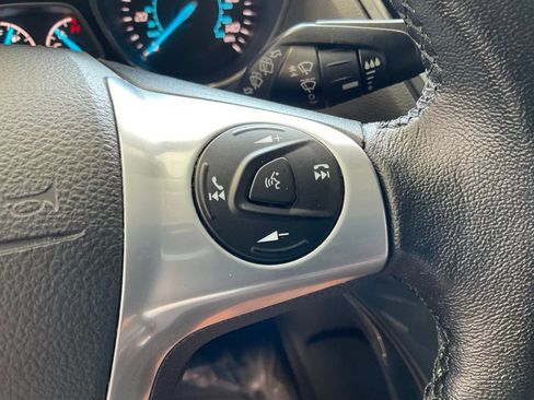 Used 2015 Ford Escape Titanium FWD image 13