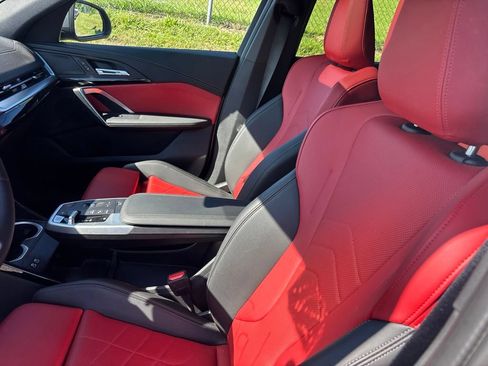 Used 2025 BMW X2 xDrive28i AWD/4WD image 8
