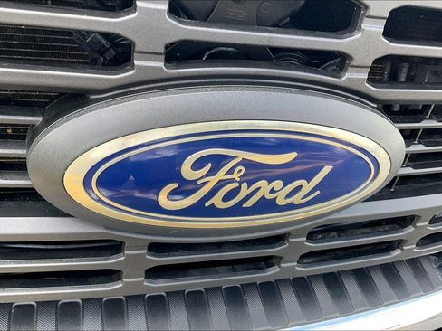 Used 2023 Ford F250 XL w/ XL Off-Road Package AWD/4WD image 32