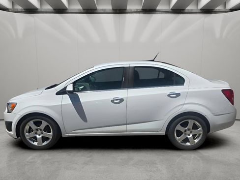 Used 2012 Chevrolet Sonic LTZ FWD image 3