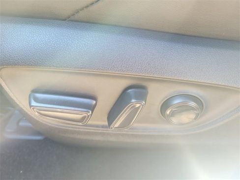 Used 2025 Toyota RAV4 XSE image 21