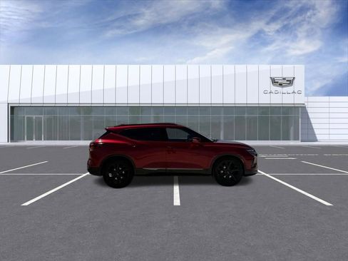 Used 2022 Chevrolet Blazer RS w/ Enhanced Convenience Package AWD/4WD image 2