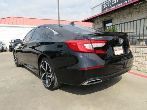 Used 2020 Honda Accord Sport image 3