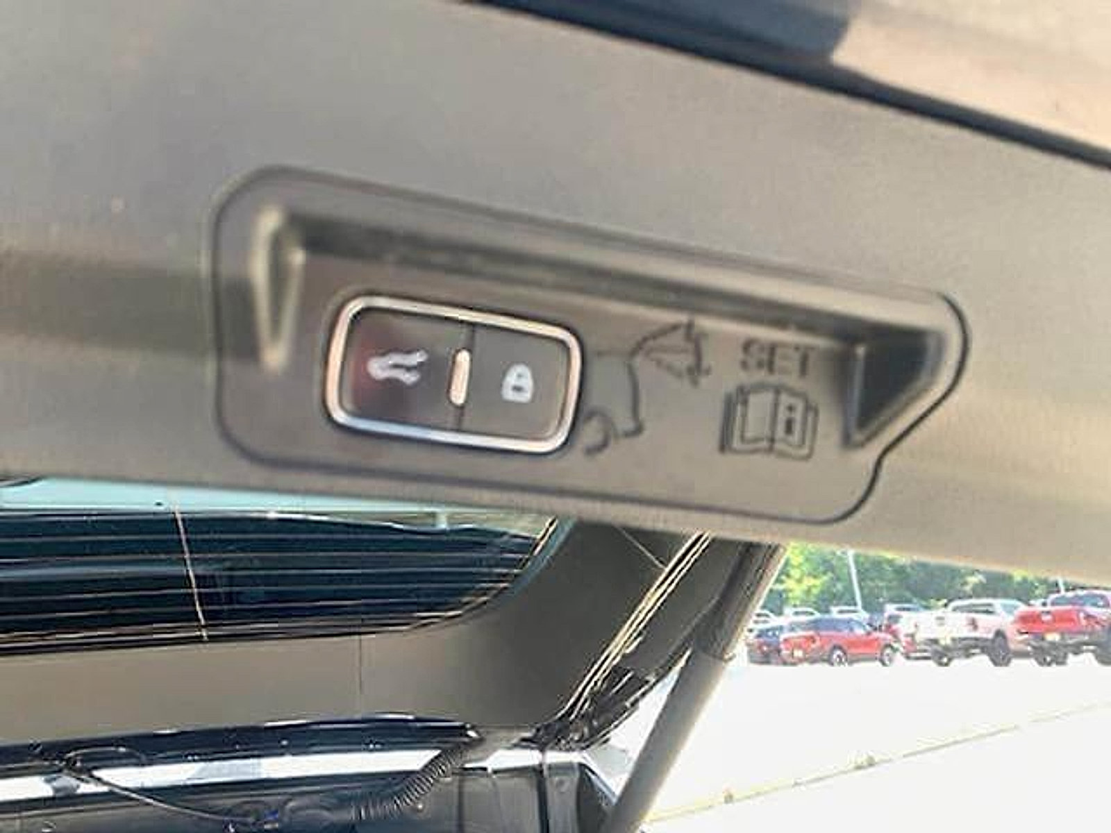 Used 2024 Ford Explorer XLT w/ Equipment Group 202A RWD image 19