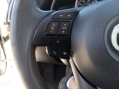 Used 2016 MAZDA MAZDA3 i Sport image 22