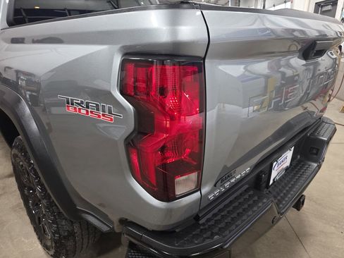 Used 2023 Chevrolet Colorado Trail Boss w/ Technology Package image 36