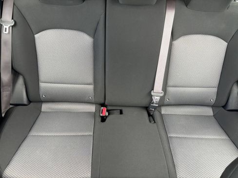 Used 2025 Kia Soul LX w/ LX Technology Package FWD image 36
