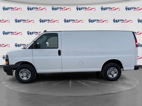 Used 2024 Chevrolet Express 2500 w/ Driver Convenience Package image 4