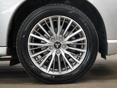 Used 2022 Mitsubishi Outlander SEL AWD/4WD image 38