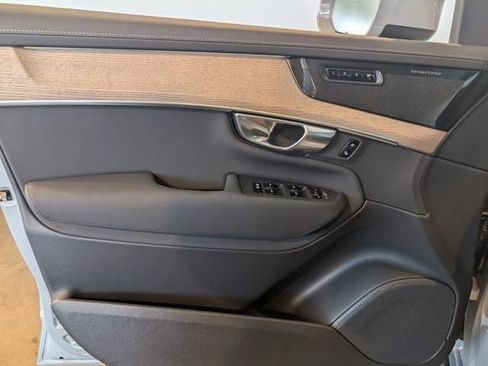 New 2026 Volvo XC90 T8 Plus w/ Protection Package Premier AWD/4WD image 8