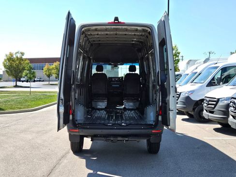 New 2025 Mercedes-Benz Sprinter 2500 image 31