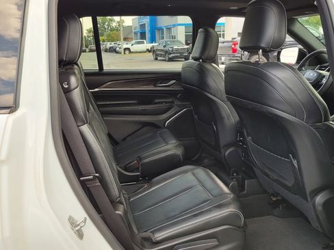 Used 2023 Jeep Grand Cherokee L Overland image 14