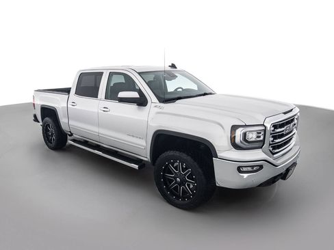 Used 2018 GMC Sierra 1500 SLT AWD/4WD image 3