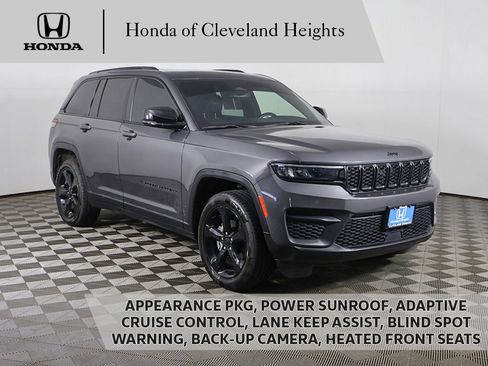 Used 2023 Jeep Grand Cherokee Altitude AWD/4WD image 1