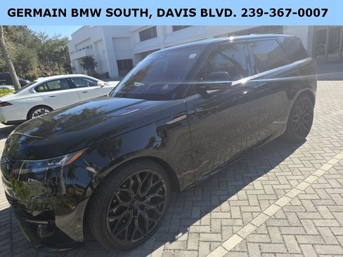 Used 2023 Land Rover Range Rover Sport SE Dynamic image 3