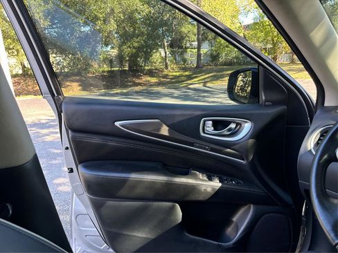 Used 2019 INFINITI QX60 Luxe image 38