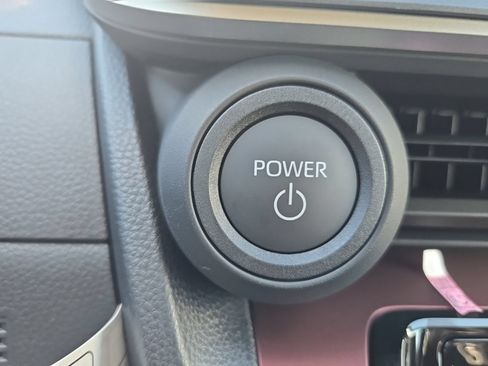 New 2026 Toyota Prius Plug-In Hybrid FWD image 19
