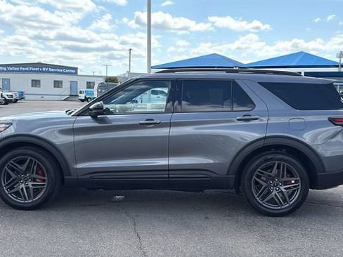 New 2026 Ford Explorer ST AWD/4WD image 6