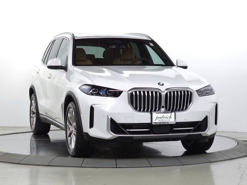 Used 2024 BMW X5 xDrive40i w/ Premium Package AWD/4WD image 1