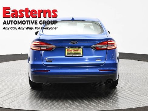 Used 2020 Ford Fusion SE FWD image 6