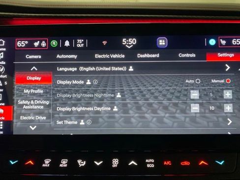 Used 2024 Dodge Charger Daytona Scat Pack w/ Plus Group AWD/4WD image 91
