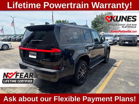 Used 2024 Lexus GX 550 w/ Cold Area Package AWD/4WD image 11
