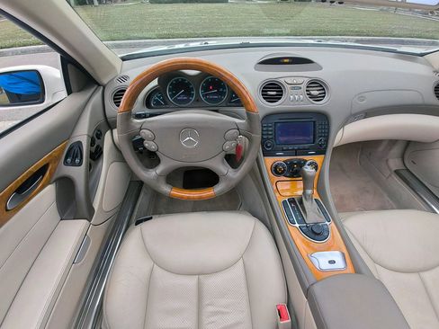 Used 2007 Mercedes-Benz SL 550 SL 550 Roadster 2D image 8
