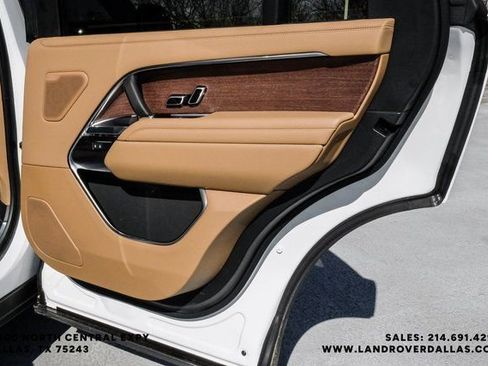 New 2026 Land Rover Range Rover Long Wheelbase SE image 46