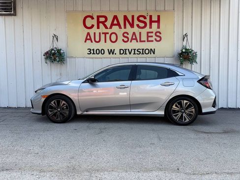 Used 2018 Honda Civic EX image 7